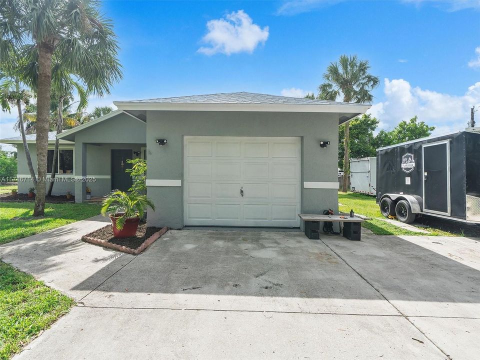 For Sale: $530,000 (3 beds, 2 baths, 1344 Square Feet)