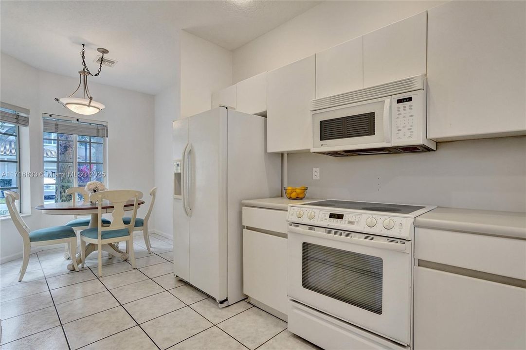 For Sale: $565,000 (3 beds, 2 baths, 1683 Square Feet)