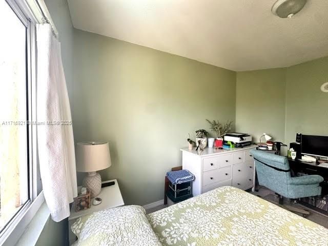 For Rent: $2,000 (1 beds, 1 baths, 605 Square Feet)