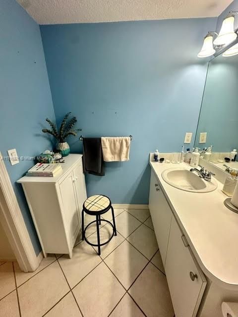 For Rent: $2,000 (1 beds, 1 baths, 605 Square Feet)