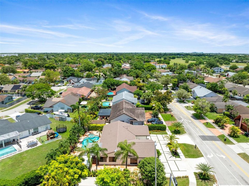 For Sale: $1,080,000 (4 beds, 2 baths, 2403 Square Feet)