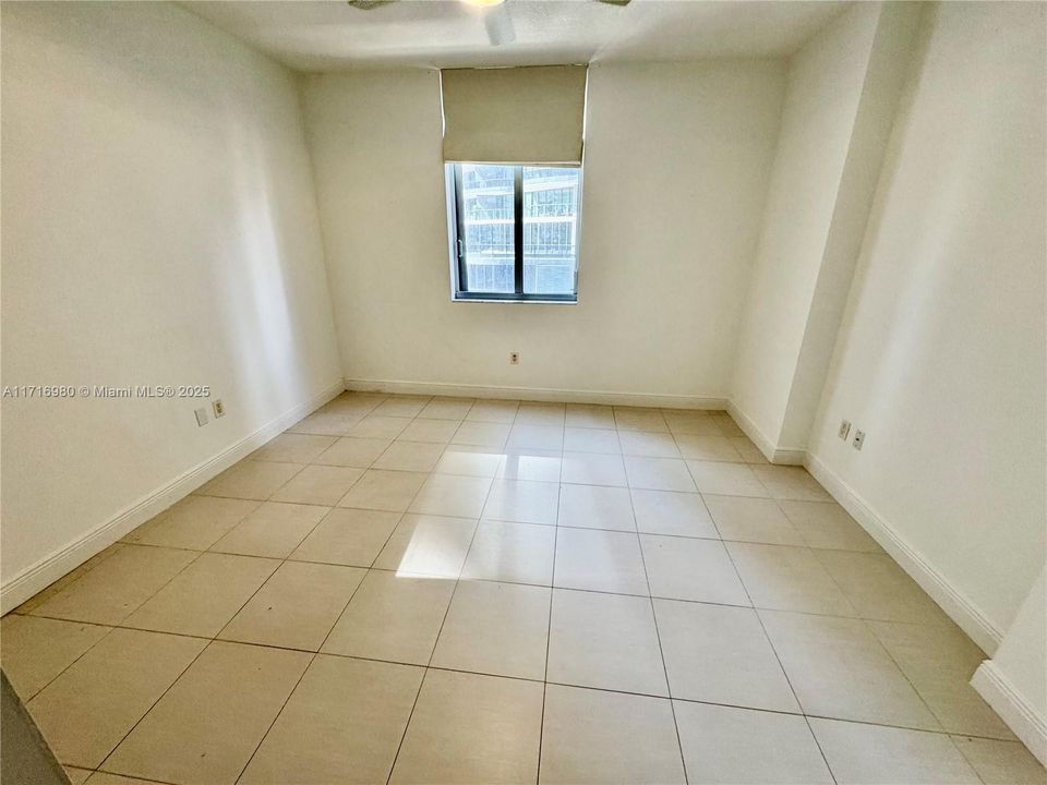 For Rent: $4,100 (2 beds, 2 baths, 1288 Square Feet)