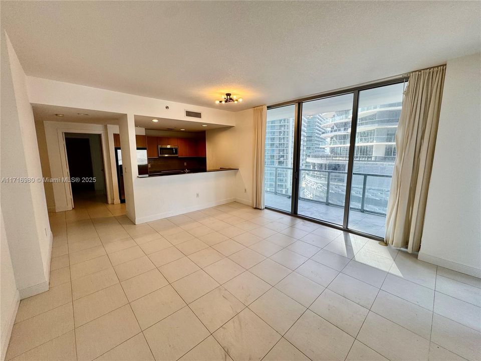 For Rent: $4,100 (2 beds, 2 baths, 1288 Square Feet)