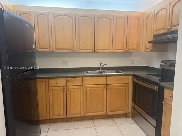 For Rent: $1,850 (2 beds, 2 baths, 870 Square Feet)