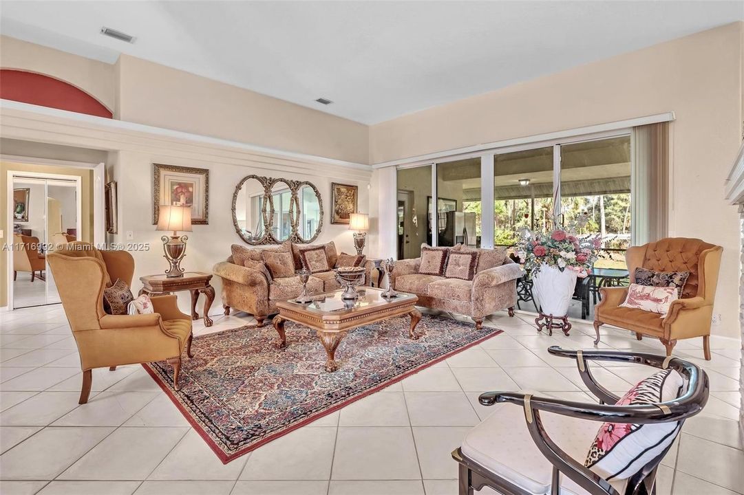 For Sale: $889,000 (4 beds, 3 baths, 3114 Square Feet)