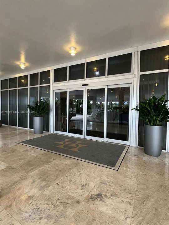 En Venta: $375,000 (0 camas, 1 baños, 386 Pies cuadrados)