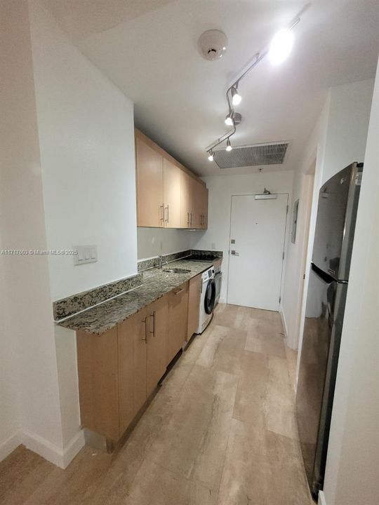 En Venta: $375,000 (0 camas, 1 baños, 386 Pies cuadrados)