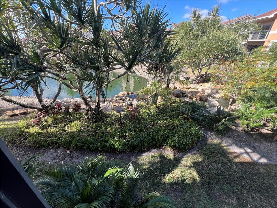 Active With Contract: $249,000 (3 beds, 2 baths, 1166 Square Feet)