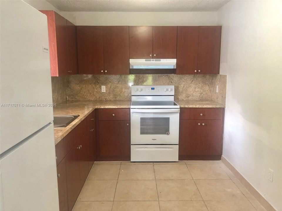 For Rent: $3,100 (3 beds, 2 baths, 0 Square Feet)