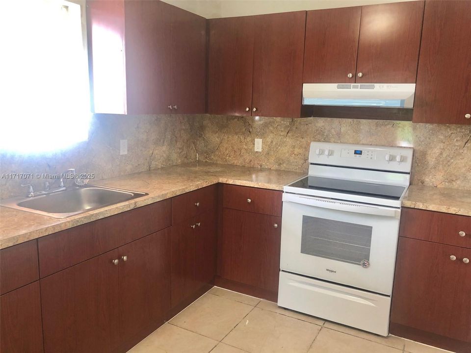 For Rent: $3,100 (3 beds, 2 baths, 0 Square Feet)