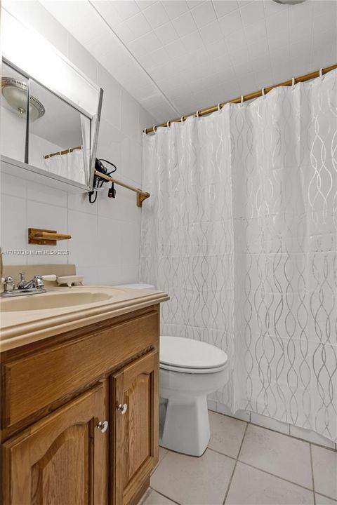 Bathroom #2 - Main Unit