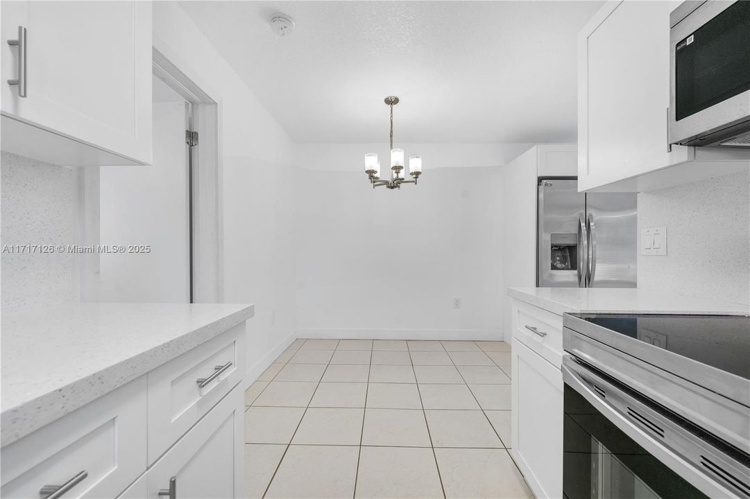 For Rent: $2,700 (2 beds, 2 baths, 1760 Square Feet)