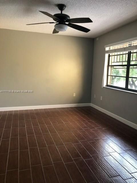 For Rent: $2,600 (2 beds, 2 baths, 1375 Square Feet)