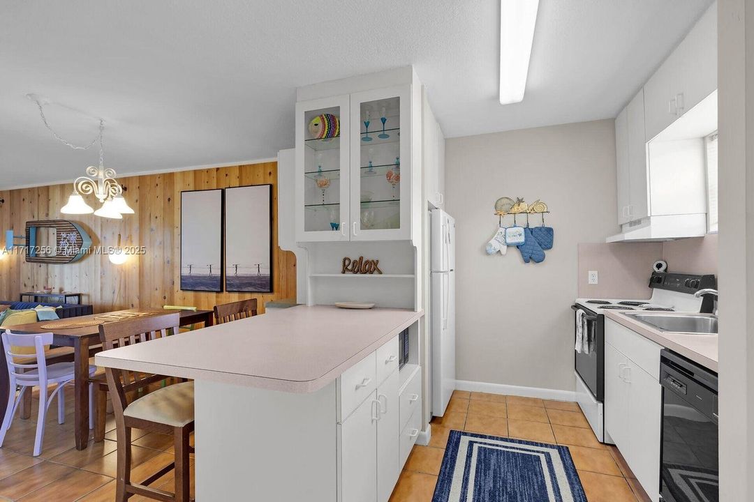 For Sale: $495,000 (2 beds, 1 baths, 0 Square Feet)