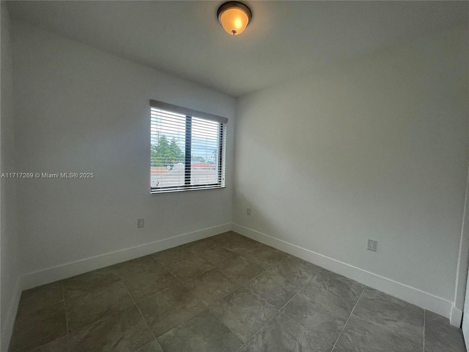 For Rent: $3,300 (3 beds, 2 baths, 1200 Square Feet)