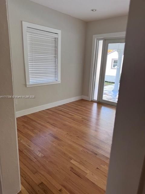 For Rent: $4,900 (3 beds, 2 baths, 1312 Square Feet)