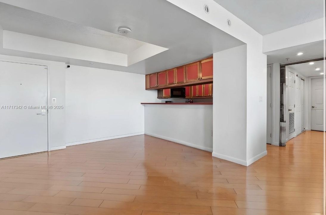 For Sale: $1,550,000 (3 beds, 2 baths, 1234 Square Feet)