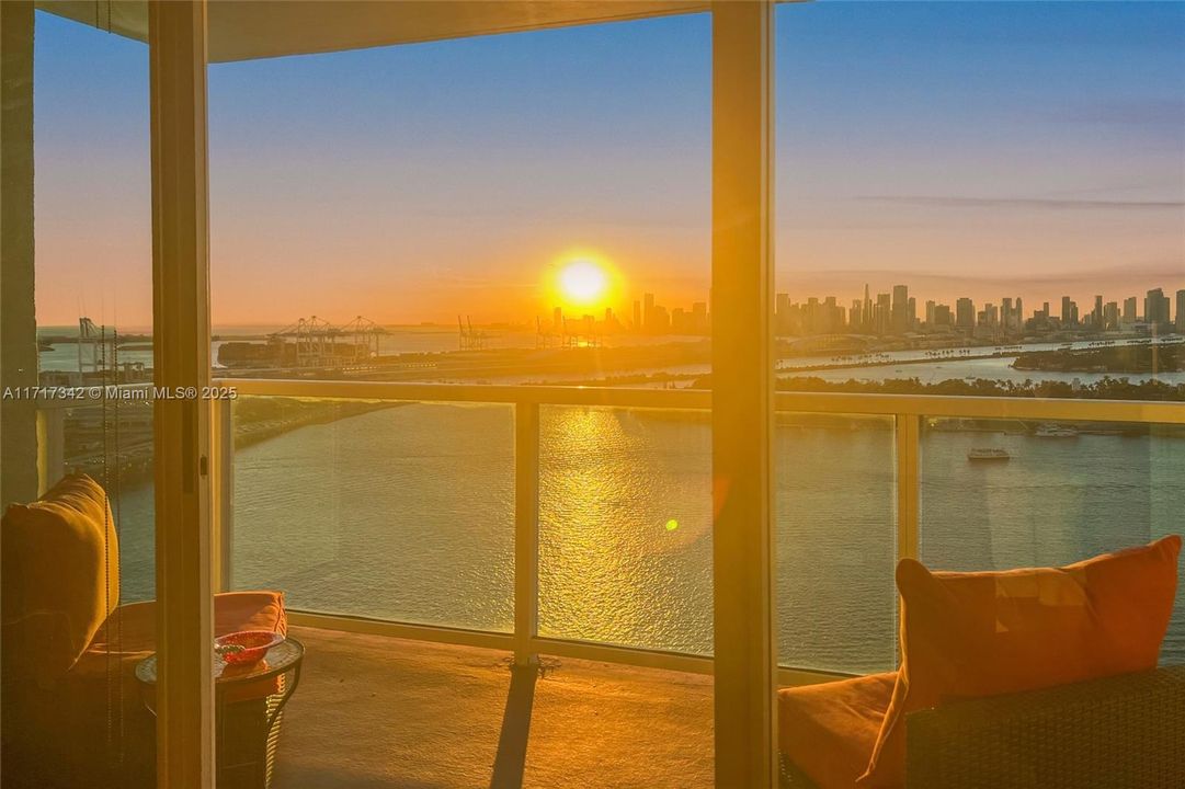 For Sale: $1,550,000 (3 beds, 2 baths, 1234 Square Feet)