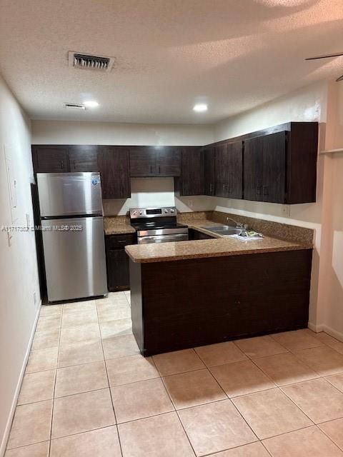 For Rent: $2,000 (2 beds, 2 baths, 0 Square Feet)