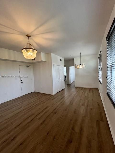 For Rent: $2,300 (2 beds, 1 baths, 772 Square Feet)