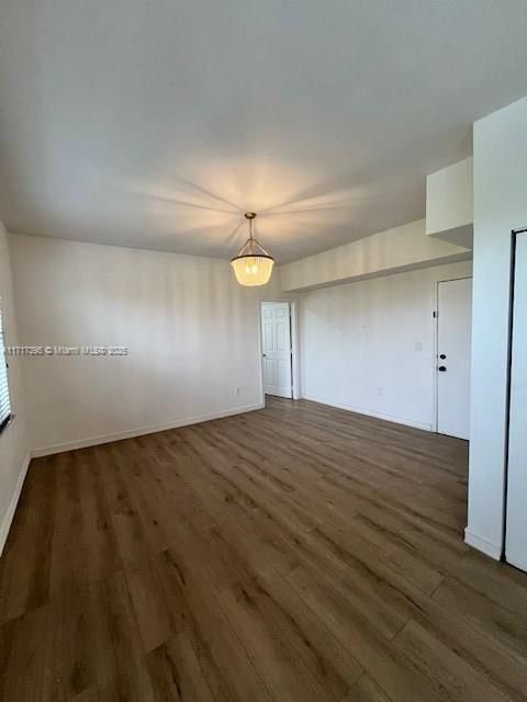 For Rent: $2,300 (2 beds, 1 baths, 772 Square Feet)