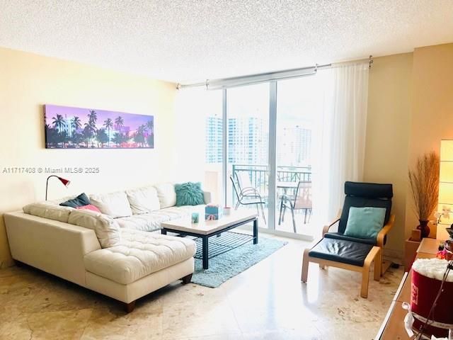 For Rent: $3,950 (2 beds, 2 baths, 1141 Square Feet)