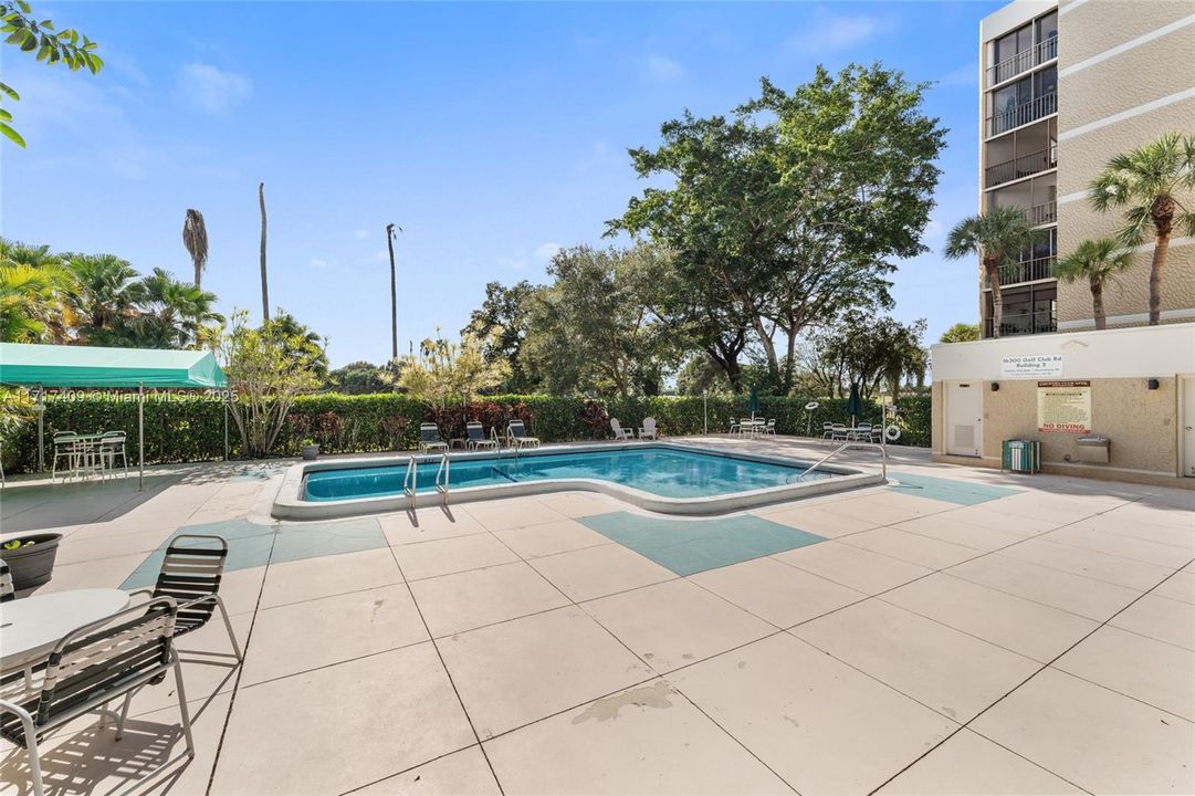 For Sale: $385,000 (2 beds, 2 baths, 1273 Square Feet)