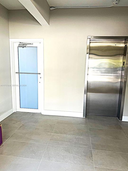 En Venta: $389,999 (2 camas, 2 baños, 929 Pies cuadrados)