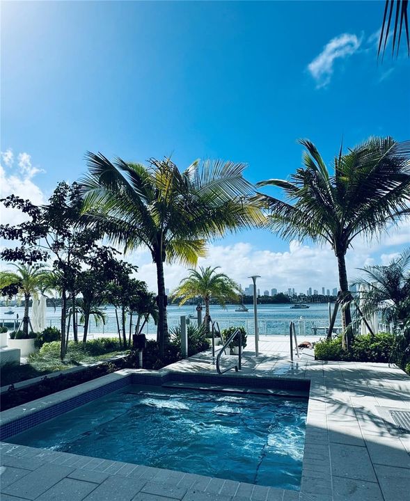 На продажу: $565,000 (1 спален, 1 ванн, 852 Квадратных фут)