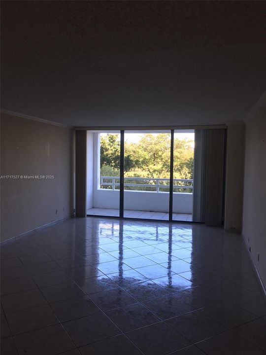 For Rent: $2,650 (2 beds, 2 baths, 1183 Square Feet)