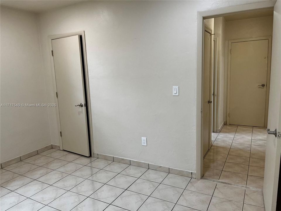 For Rent: $4,499 (3 beds, 2 baths, 1554 Square Feet)