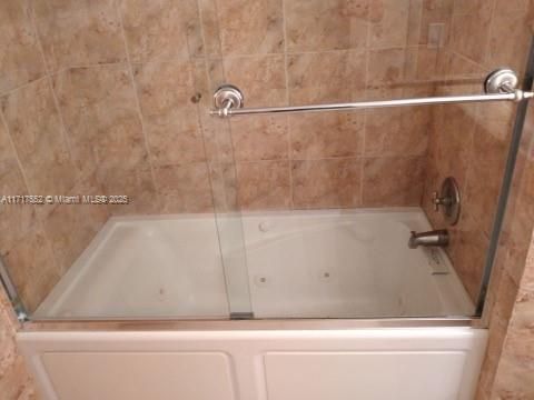 For Rent: $2,298 (2 beds, 2 baths, 950 Square Feet)