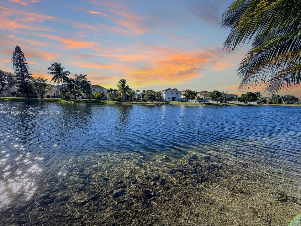 For Sale: $695,000 (3 beds, 2 baths, 1778 Square Feet)