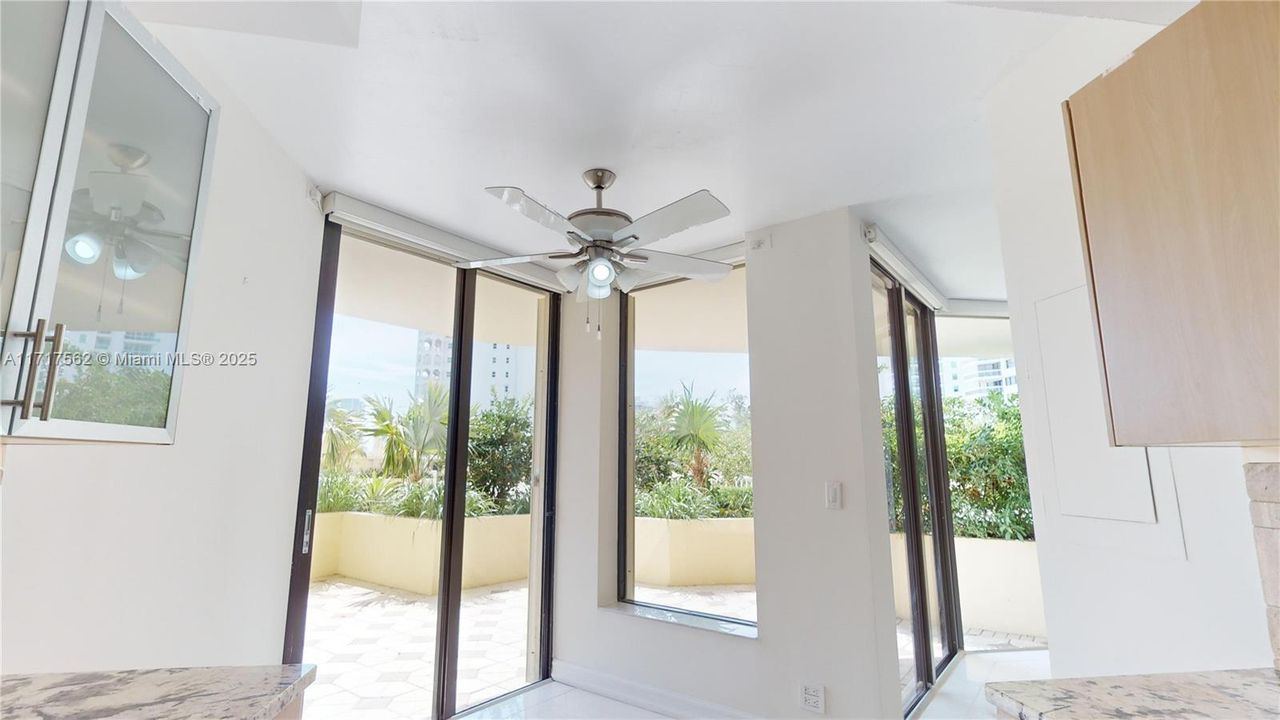 For Sale: $460,000 (2 beds, 2 baths, 1455 Square Feet)