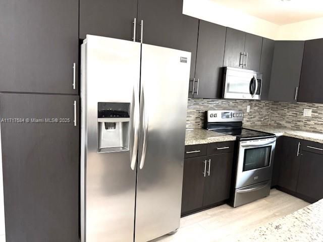 For Rent: $3,200 (3 beds, 2 baths, 1447 Square Feet)