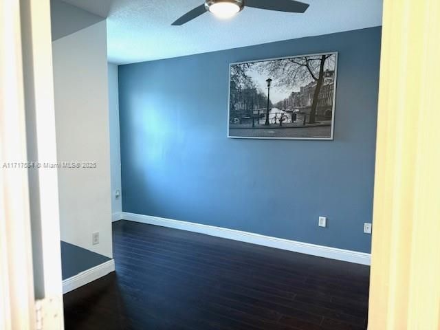 For Rent: $3,200 (3 beds, 2 baths, 1447 Square Feet)