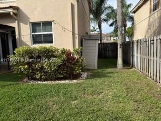 For Rent: $3,200 (3 beds, 2 baths, 1447 Square Feet)