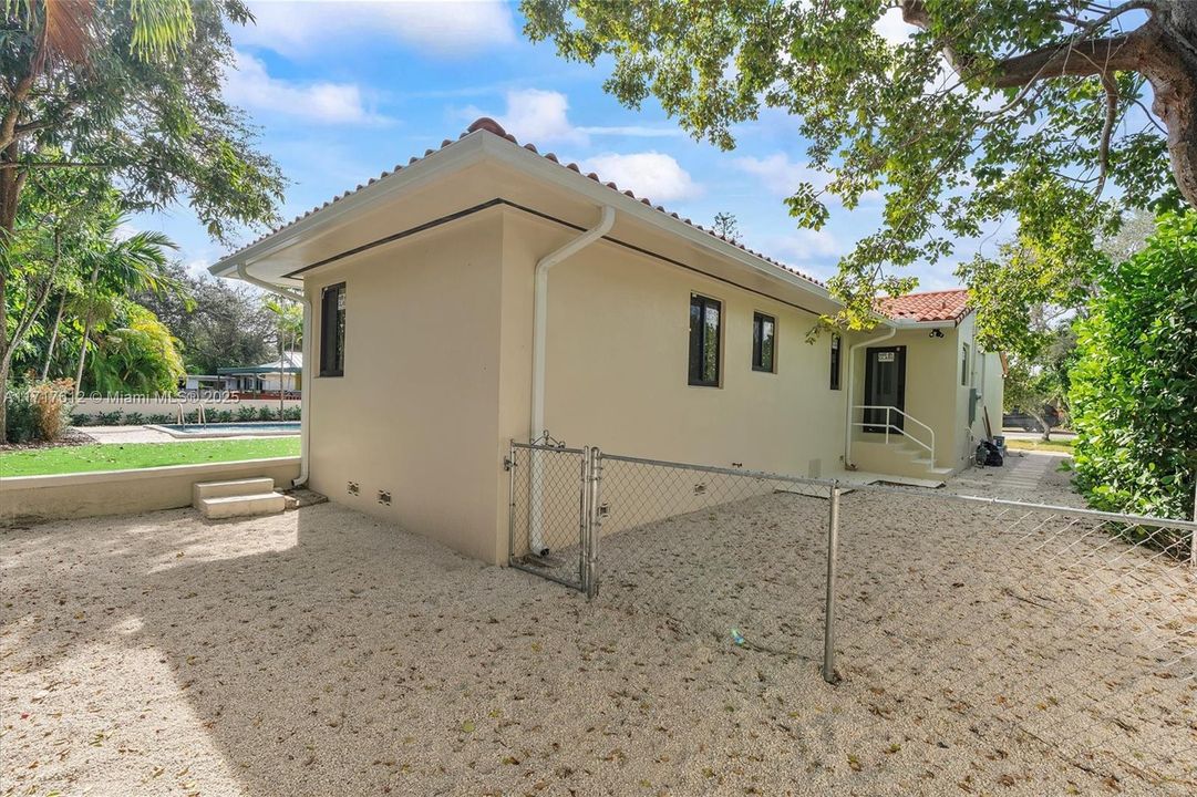 En Venta: $1,650,000 (3 camas, 2 baños, 1906 Pies cuadrados)