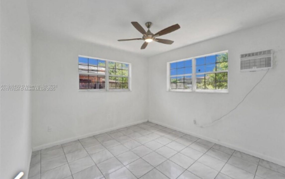 For Sale: $575,000 (3 beds, 2 baths, 1840 Square Feet)