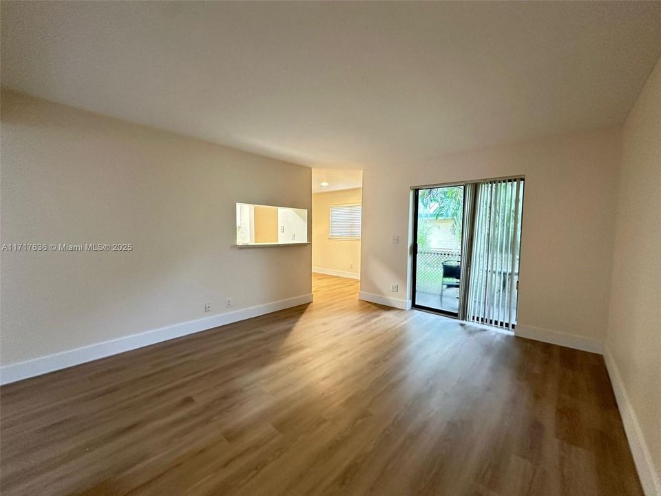 For Rent: $1,670 (1 beds, 1 baths, 630 Square Feet)