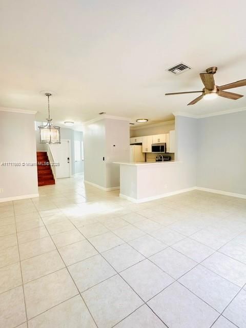 For Rent: $3,350 (3 beds, 2 baths, 1534 Square Feet)