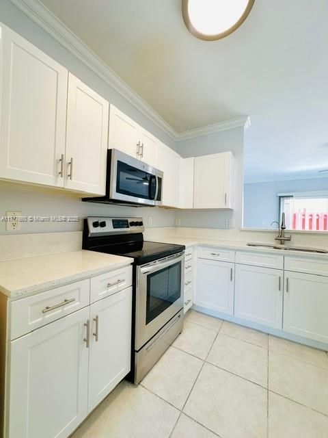 For Rent: $3,350 (3 beds, 2 baths, 1534 Square Feet)