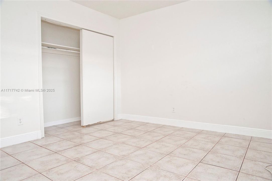 For Rent: $1,600 (1 beds, 1 baths, 650 Square Feet)