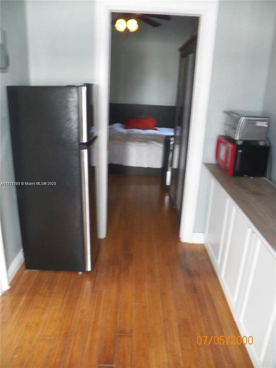 For Rent: $1,175 (1 beds, 1 baths, 3559 Square Feet)