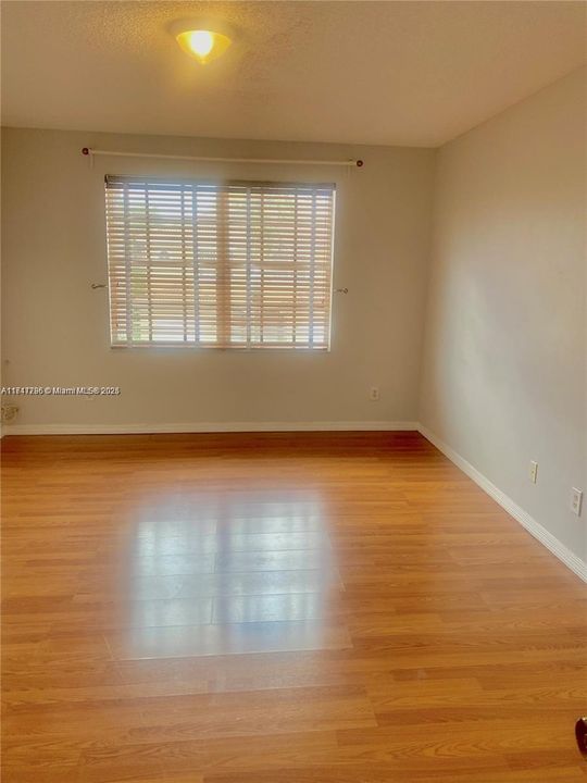 For Rent: $3,150 (3 beds, 2 baths, 1428 Square Feet)