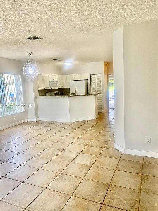 For Rent: $3,150 (3 beds, 2 baths, 1428 Square Feet)