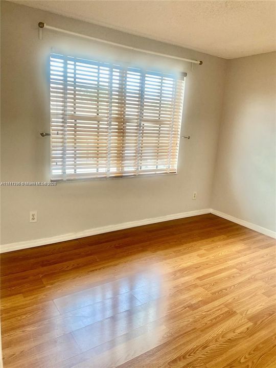 For Rent: $3,150 (3 beds, 2 baths, 1428 Square Feet)