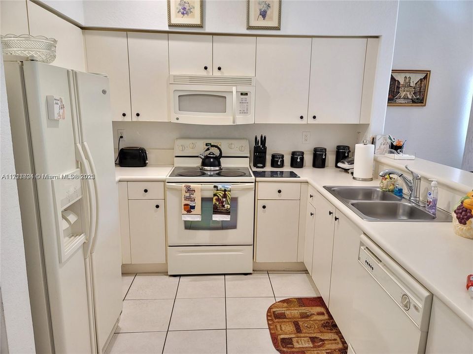 For Sale: $440,000 (3 beds, 2 baths, 1450 Square Feet)