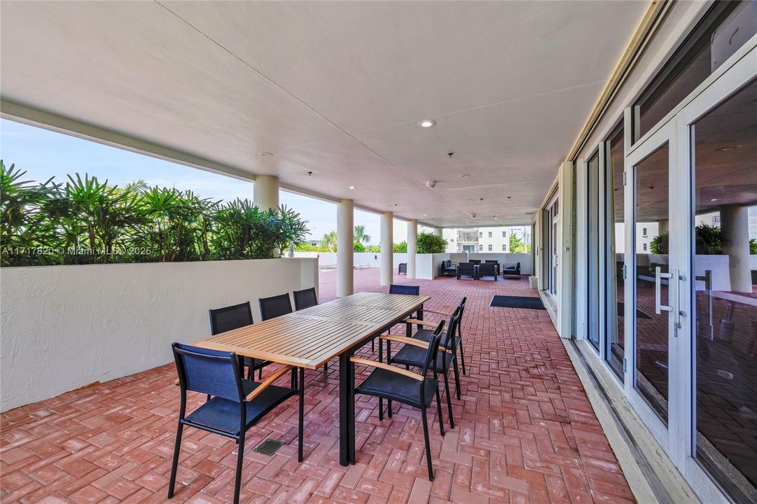 Pool Area - Covered Dining