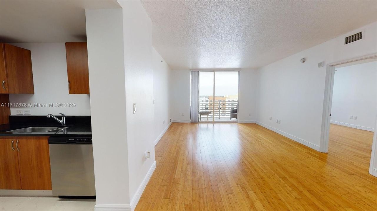 For Rent: $3,200 (2 beds, 2 baths, 1179 Square Feet)